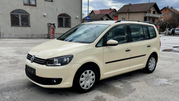 فولكس فاجن توران 7 كراسي